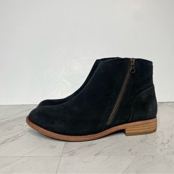 Kork Ease Riley Black Distressed Suede Bootie 7M - Picture 14 of 14